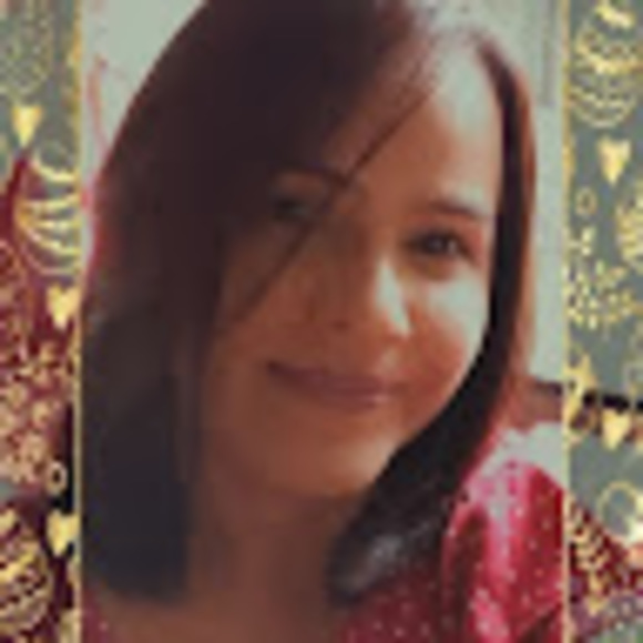 Meet your Posher, Desiree - Picture 1 of 1